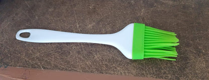 Silicone Kitchen Oil Spatula Brush with Handle Pastry / Cake Brush (17 cm / 1 Pc)